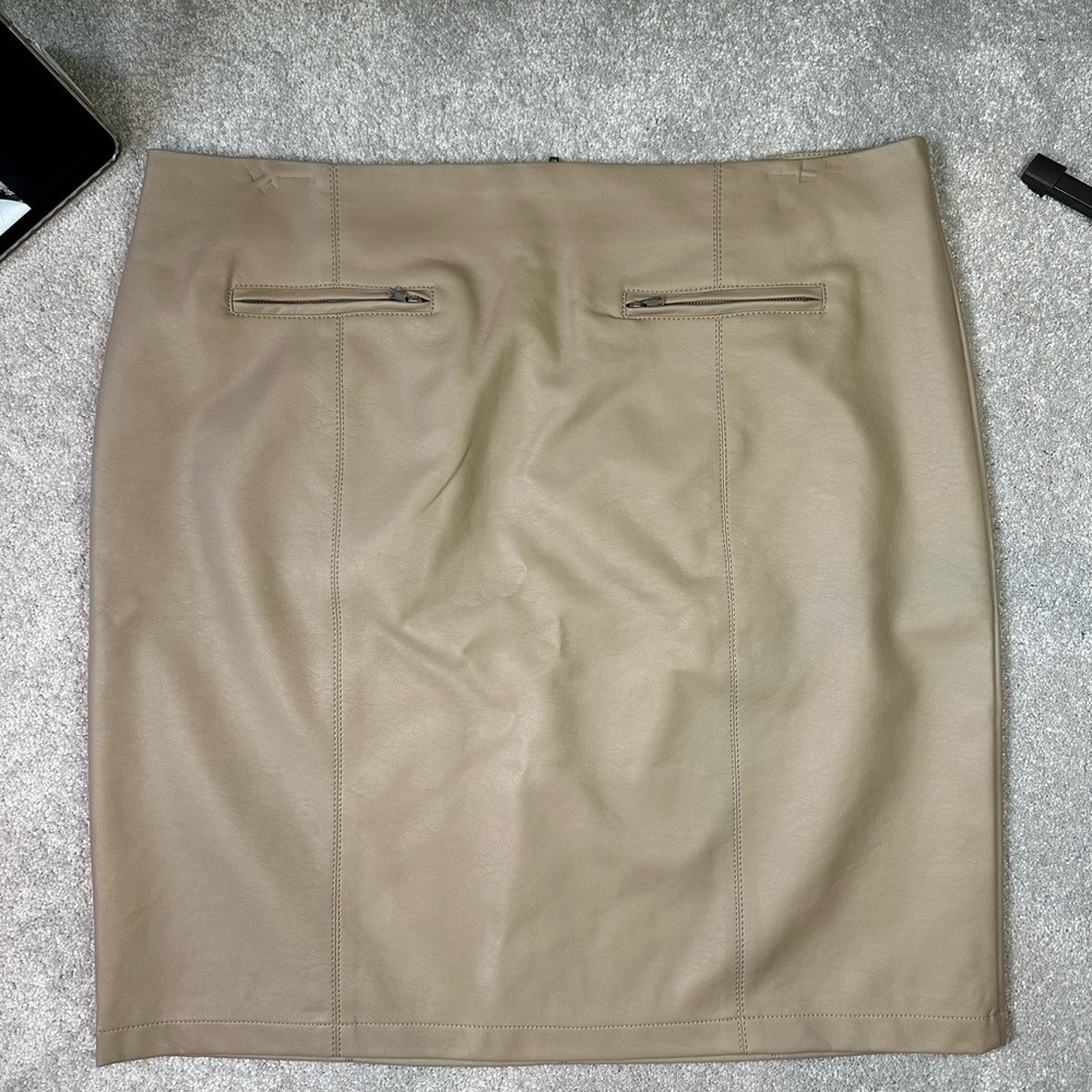 Dennis Basso Tan Pencil Skirt